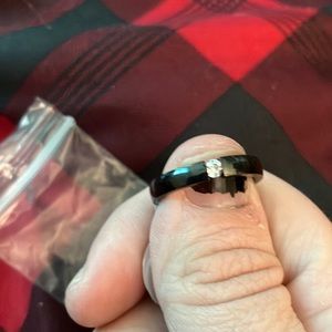 Women’s size 7 ring with diamond